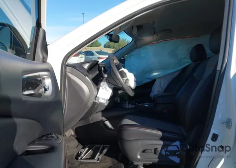 2020 Nissan Pathfinder Sv 2Wd z USA, uszkodzony, nr VIN 5N1DR2BN6LC651157